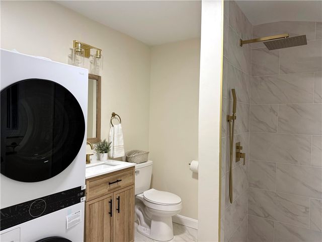 461 River Road, Lincoln, RI 02865