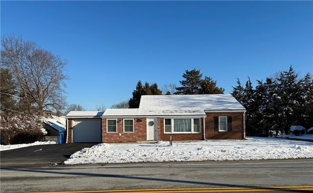 461 River Road, Lincoln, RI 02865