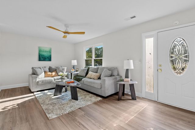 11 Hunters Court, Goose Creek, SC 29445