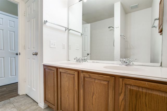 7800 Harvest Hill Road, North Richland Hills, TX 76182