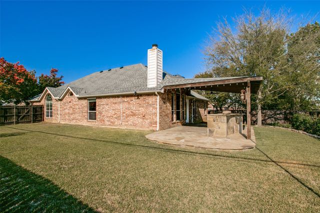 7800 Harvest Hill Road, North Richland Hills, TX 76182