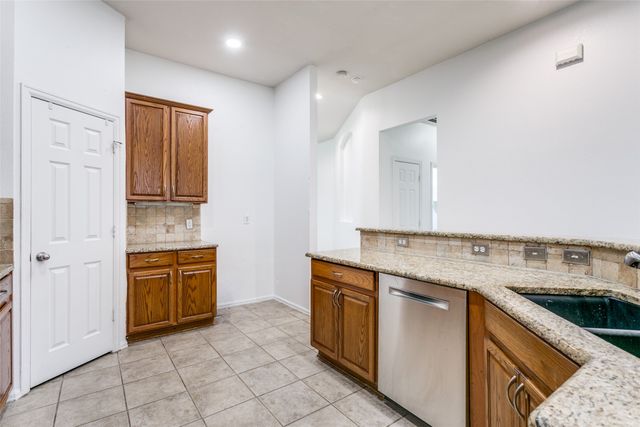 7800 Harvest Hill Road, North Richland Hills, TX 76182