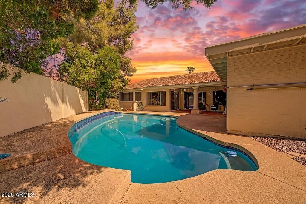 7444 E WILLOWRAIN Court, Scottsdale, AZ 85258 — photo 4