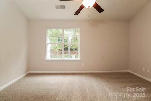 10007 University Park Lane, Charlotte, NC 28213