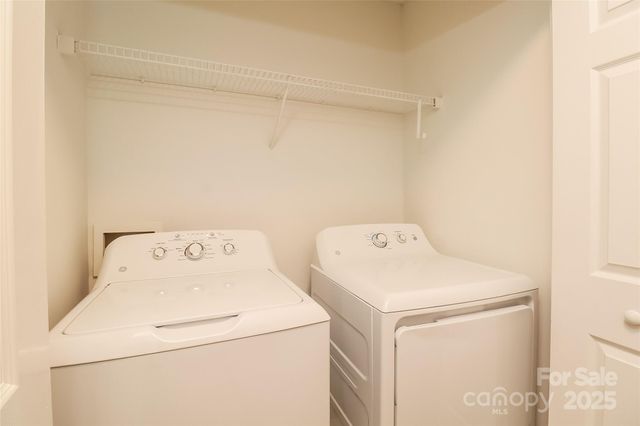 10007 University Park Lane, Charlotte, NC 28213