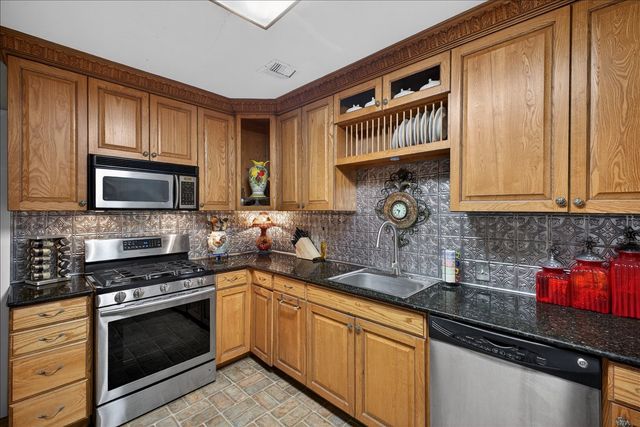 3505 White Settlement Road, Fort Worth, TX 76107