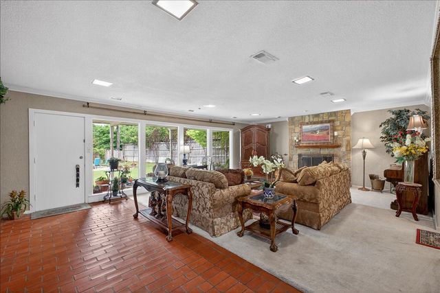 3505 White Settlement Road, Fort Worth, TX 76107