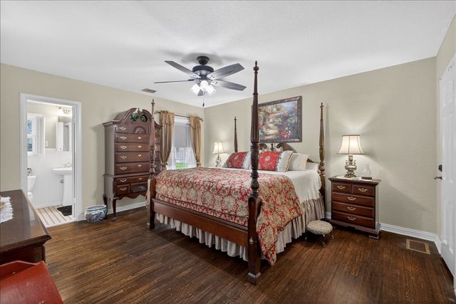 3505 White Settlement Road, Fort Worth, TX 76107