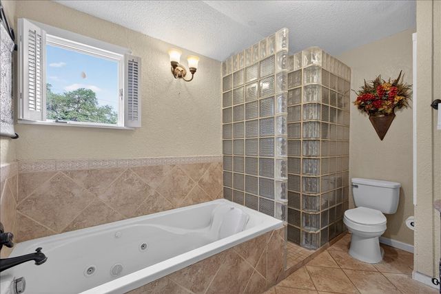 3505 White Settlement Road, Fort Worth, TX 76107