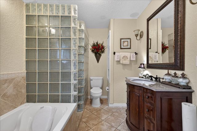 3505 White Settlement Road, Fort Worth, TX 76107