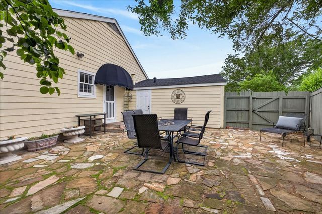 3505 White Settlement Road, Fort Worth, TX 76107