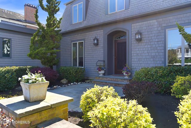1010 Barnegat Lane, Mantoloking, NJ 08738