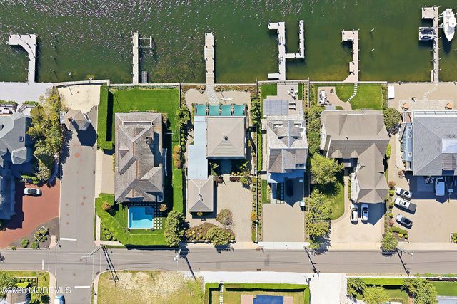 1010 Barnegat Lane, Mantoloking, NJ 08738