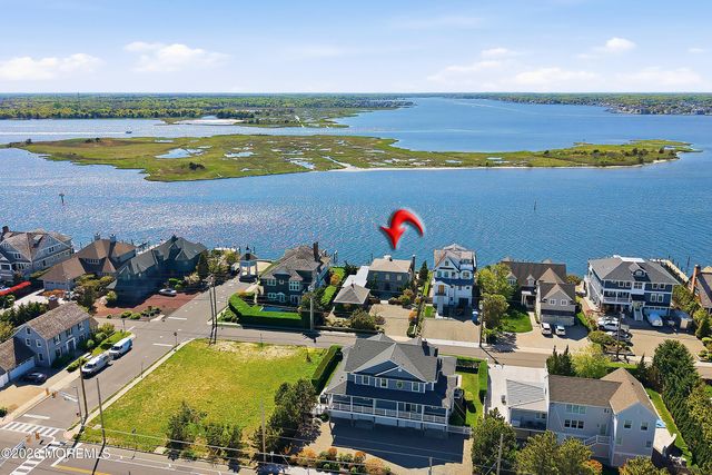 1010 Barnegat Lane, Mantoloking, NJ 08738