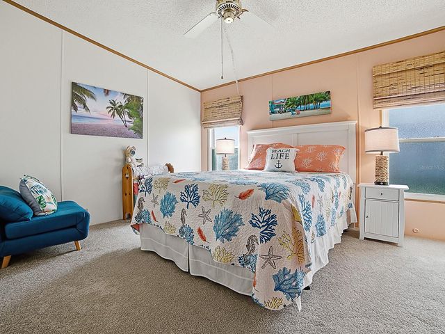 24814 PINE HL, Leesburg, FL 34748