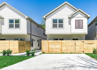 2022 Hampton Street A B, Houston, TX 77088