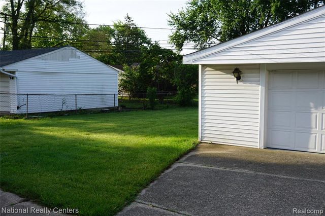 31743 Rush Street, Garden City, MI 48135