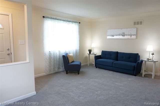 31743 Rush Street, Garden City, MI 48135