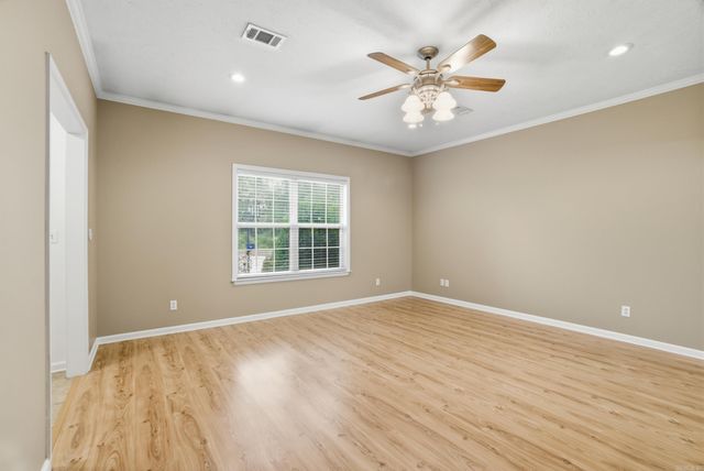 56 Elliott Road, Greenbrier, AR 72058