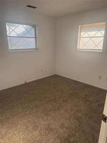 315 Willow Place, Yukon, OK 73099