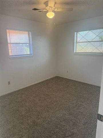 315 Willow Place, Yukon, OK 73099