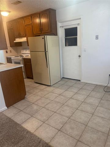 315 Willow Place, Yukon, OK 73099