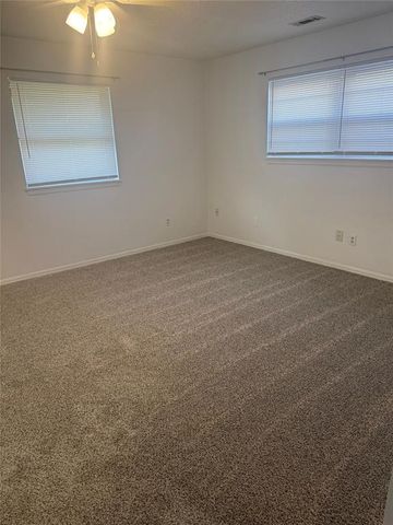 315 Willow Place, Yukon, OK 73099