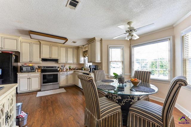 5369 Rivoli Drive, Macon, GA 31210