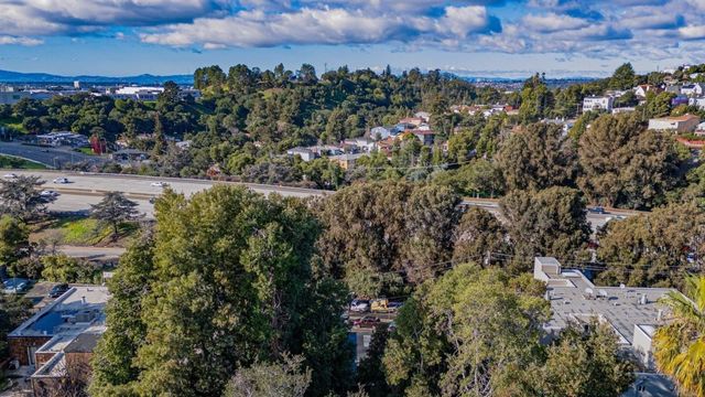 9716 Mountain BLVD, Oakland, CA 94605