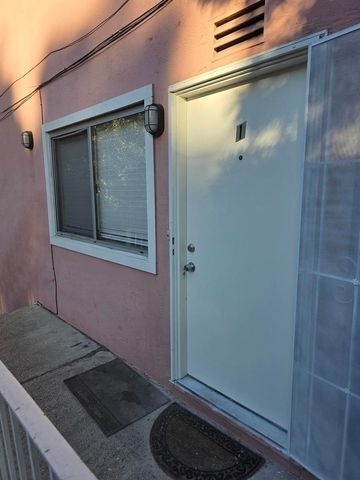 9716 Mountain BLVD, Oakland, CA 94605