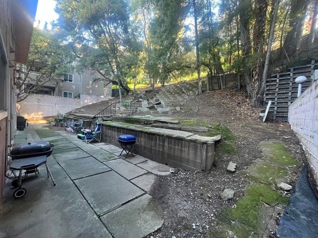 9716 Mountain BLVD, Oakland, CA 94605