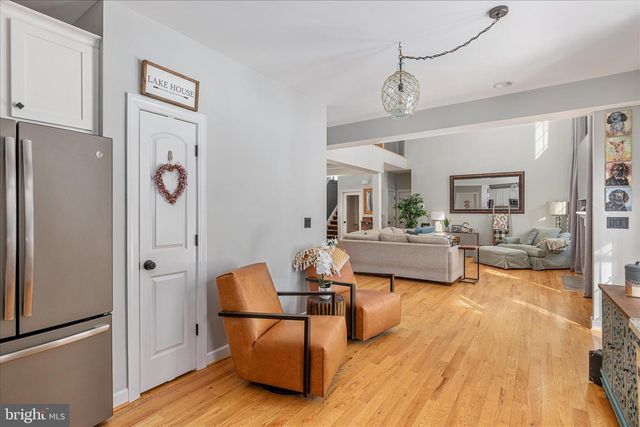 805 S LAKEVIEW DR, Cross Junction, VA 22625