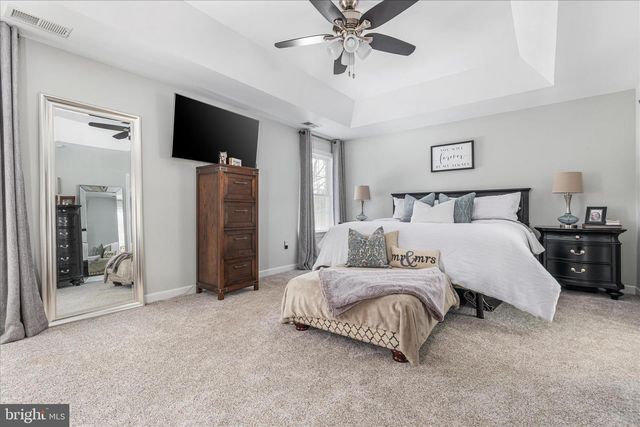 805 S LAKEVIEW DR, Cross Junction, VA 22625