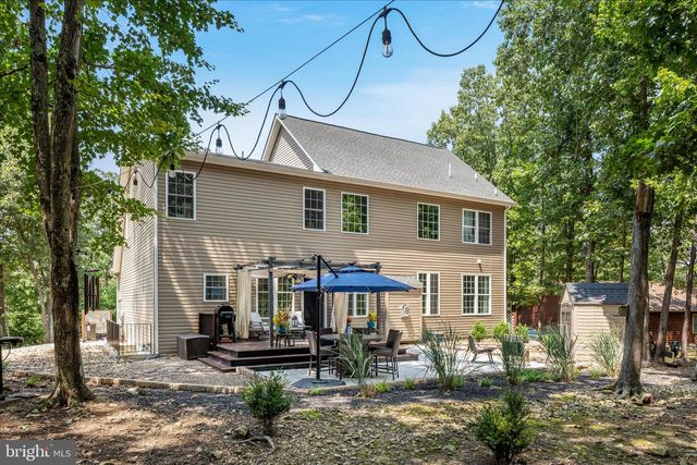 805 S LAKEVIEW DR, Cross Junction, VA 22625