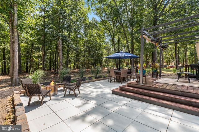 805 S LAKEVIEW DR, Cross Junction, VA 22625