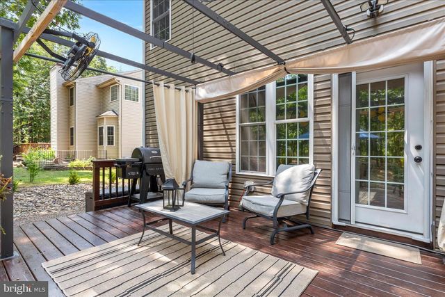 805 S LAKEVIEW DR, Cross Junction, VA 22625