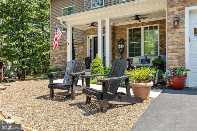 805 S LAKEVIEW DR, Cross Junction, VA 22625