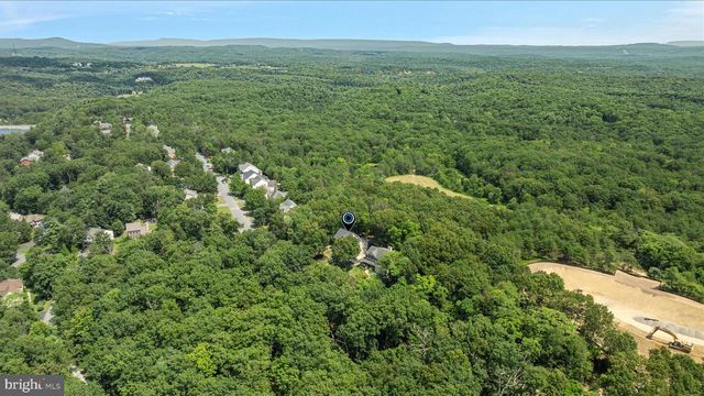 805 S LAKEVIEW DR, Cross Junction, VA 22625