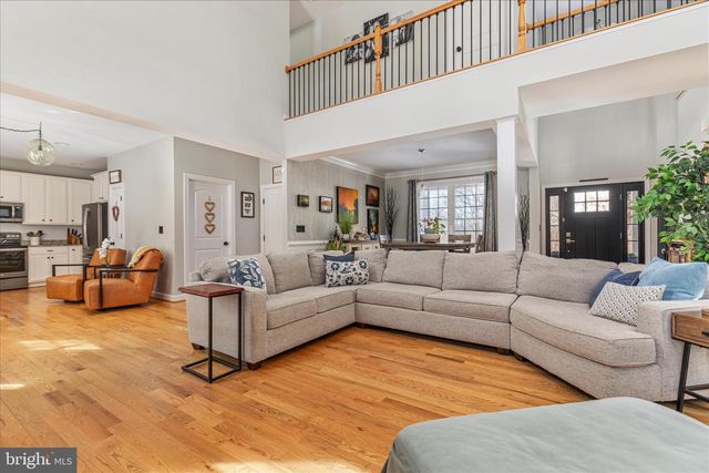 805 S LAKEVIEW DR, Cross Junction, VA 22625