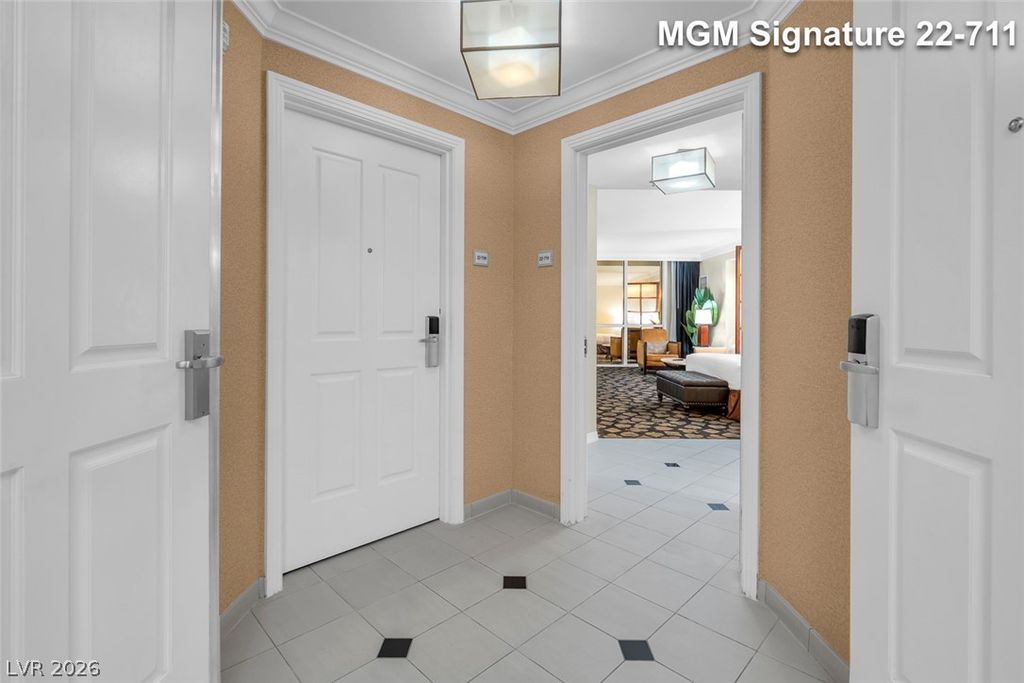 135 East Harmon Avenue 2211, Las Vegas, NV 89109 — photo 4