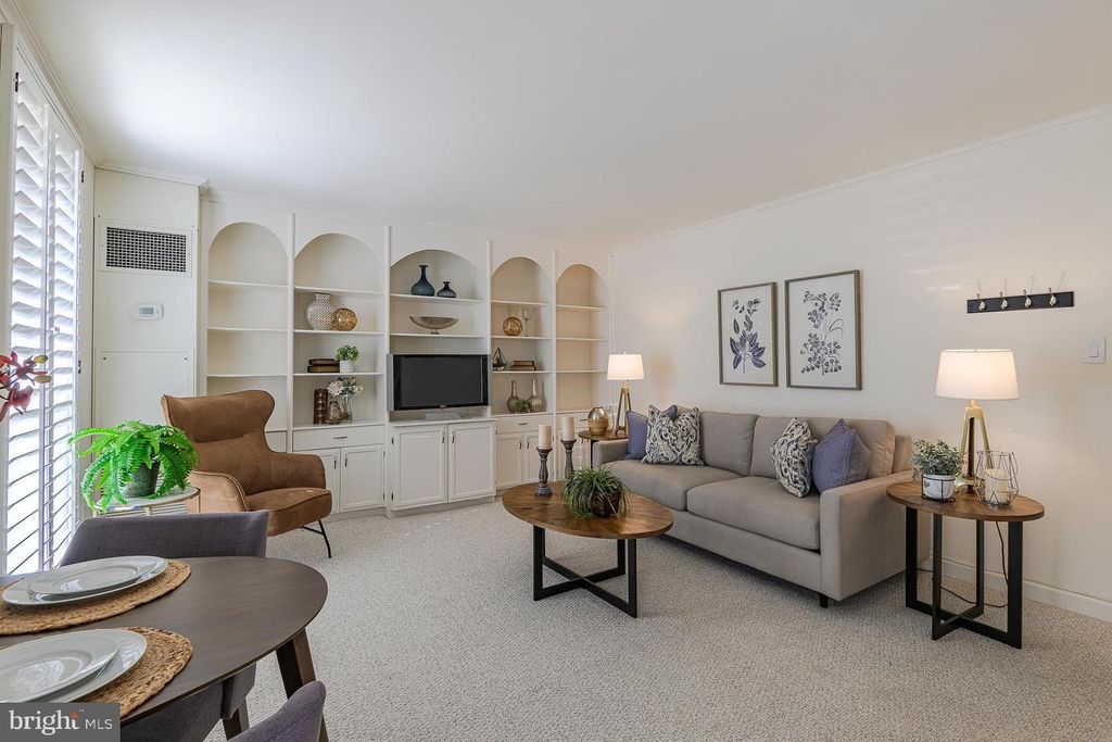333 2ND ST NE #206, Washington, DC 20002