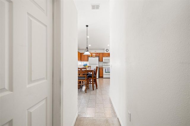 2752 BARCLAY LANE, Kissimmee, FL 34743