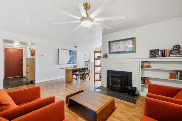 2633 Aramon Dr, Rancho Cordova, CA 95670