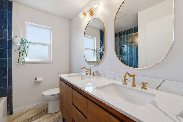 2633 Aramon Dr, Rancho Cordova, CA 95670