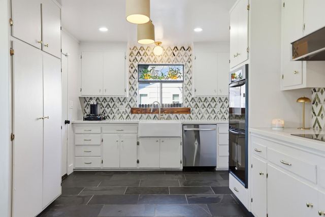 2633 Aramon Dr, Rancho Cordova, CA 95670