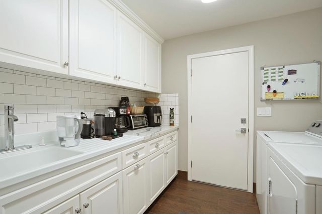 8 S Fairmont Ave, Lodi, CA 95240