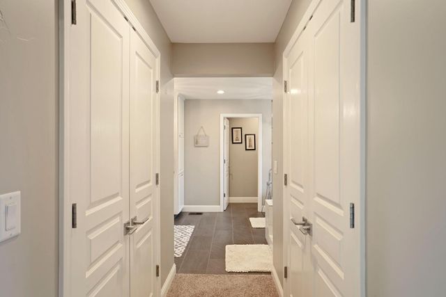 8 S Fairmont Ave, Lodi, CA 95240