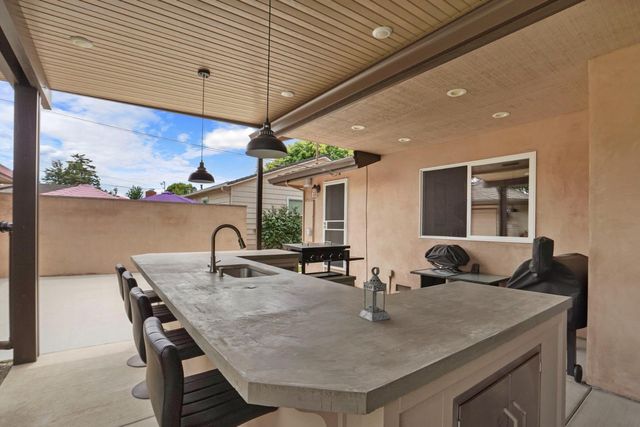 8 S Fairmont Ave, Lodi, CA 95240