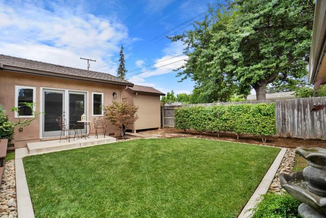 8 S Fairmont Ave, Lodi, CA 95240