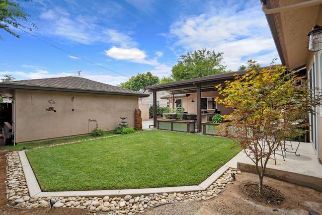 8 S Fairmont Ave, Lodi, CA 95240